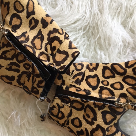 Sam Edelman | Mandi Leopard Print Booties - Picture 11 of 13